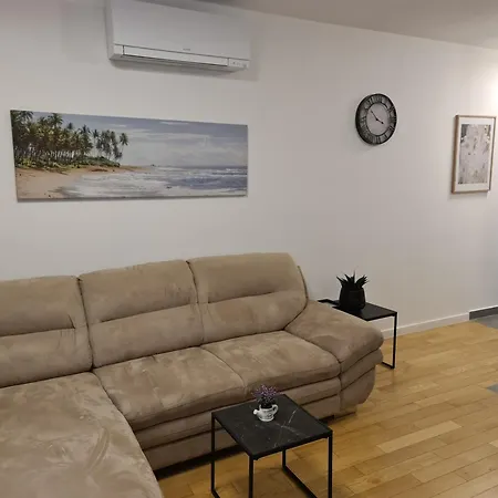 Luxury Petra Σπλιτ